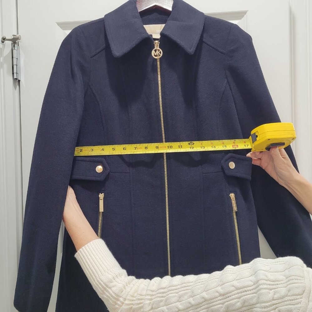 Like New Michael Kors Wool Coat. Zip-Front Closure. Two Pockets. Midnight. XS. - Picture 13 of 16